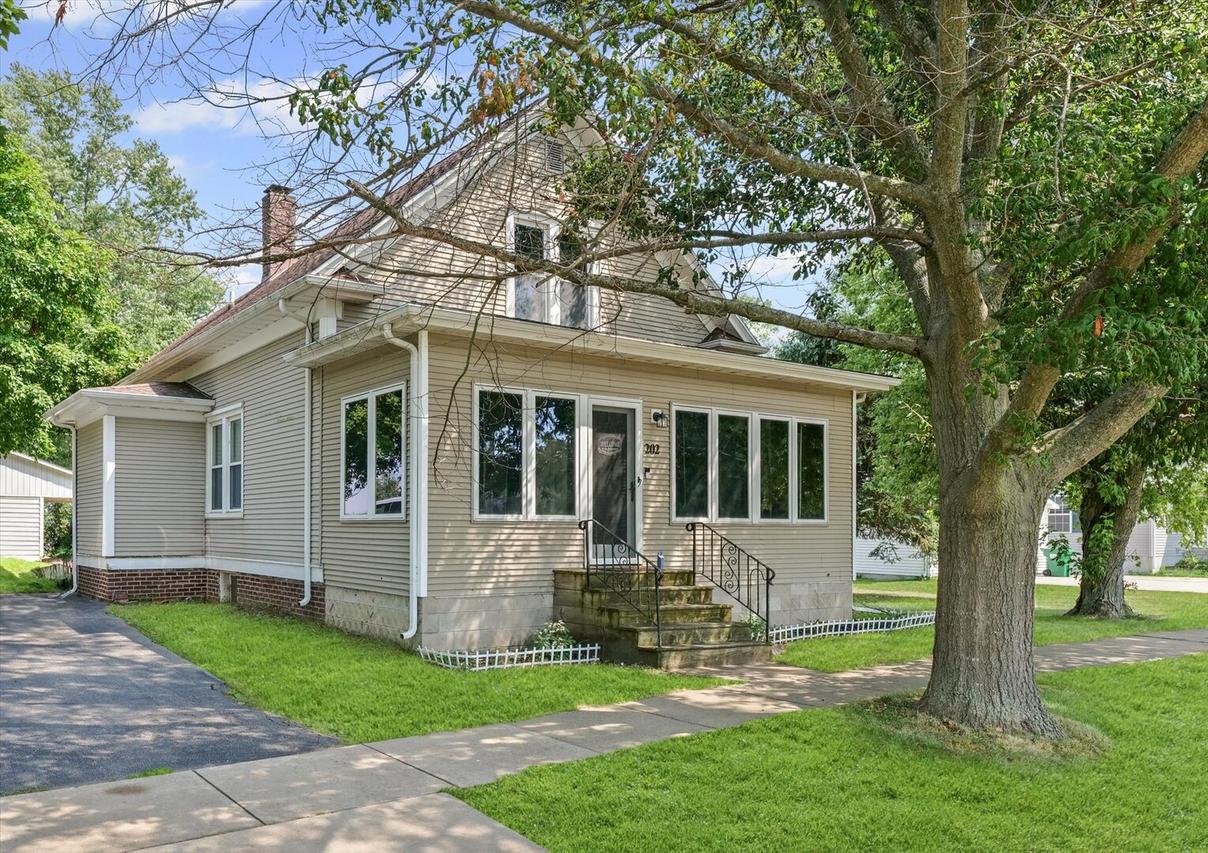 202 N Market St., Bondville, IL 61815