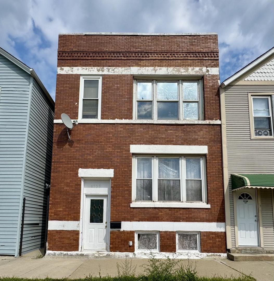 9735 S Commercial Ave., Chicago, IL 60617