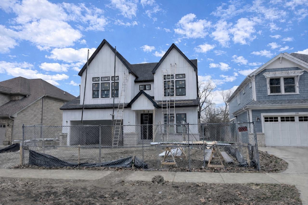 183 E Grantley Ave., Elmhurst, IL 60126