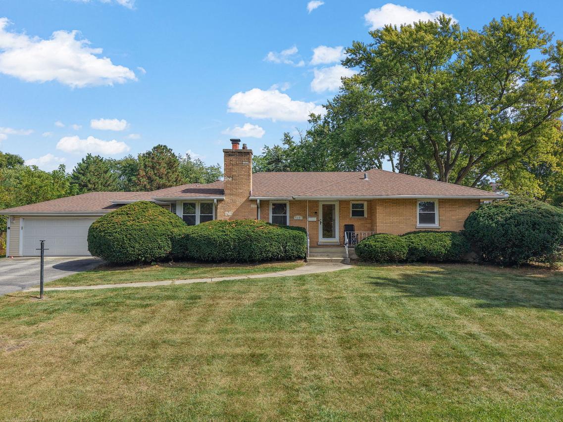 4831 Florence Ave., Downers Grove, IL 60515