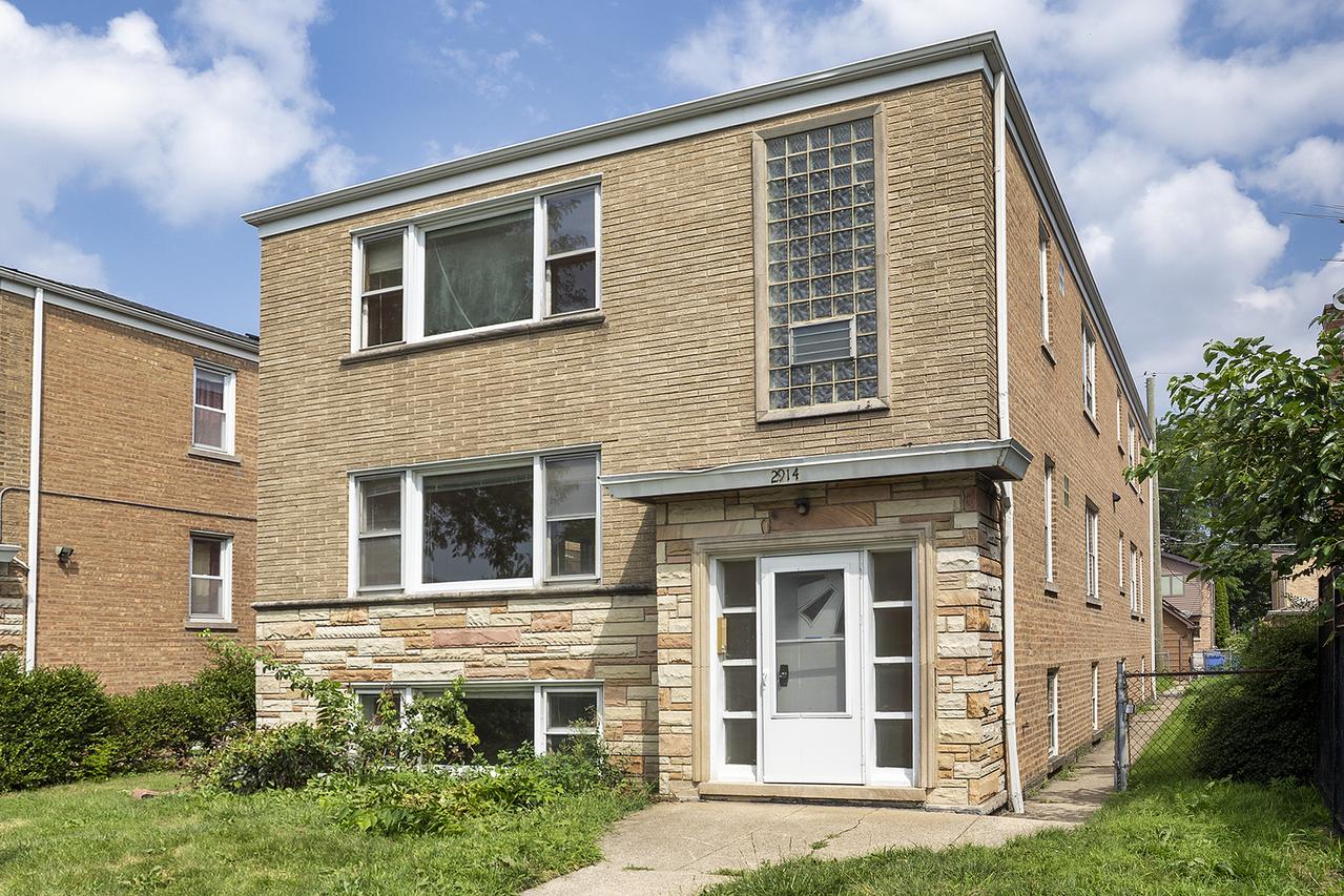 2914 W Touhy Ave., Chicago, IL 60645