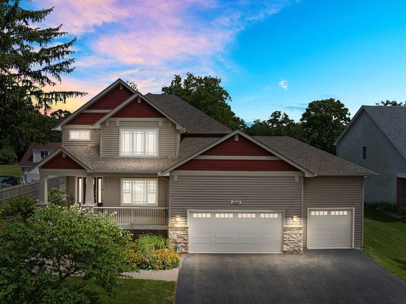 New Homes For Sale This Week That Attend Lisle Junior High School: August 22nd to August 28th
