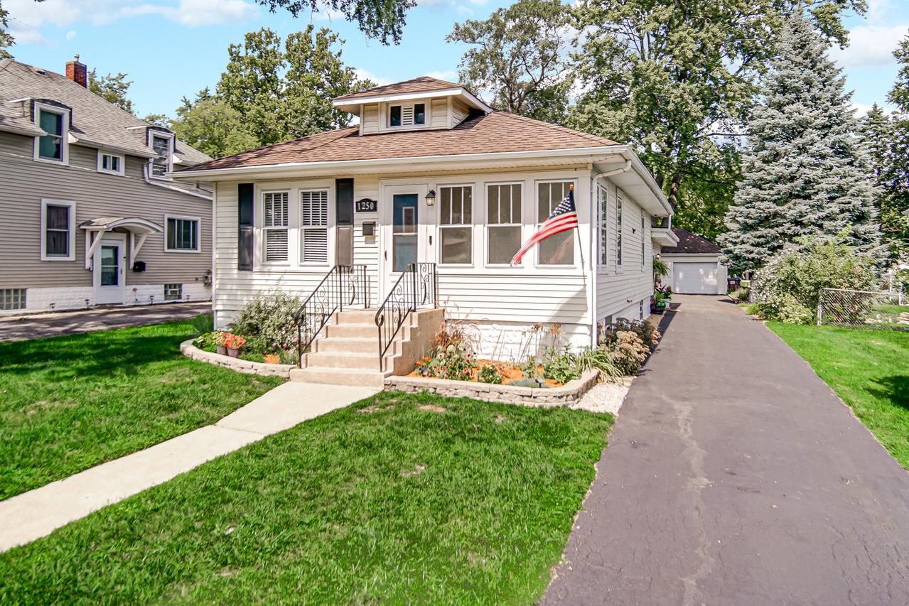 1250 Olive Rd., Homewood, IL 60430