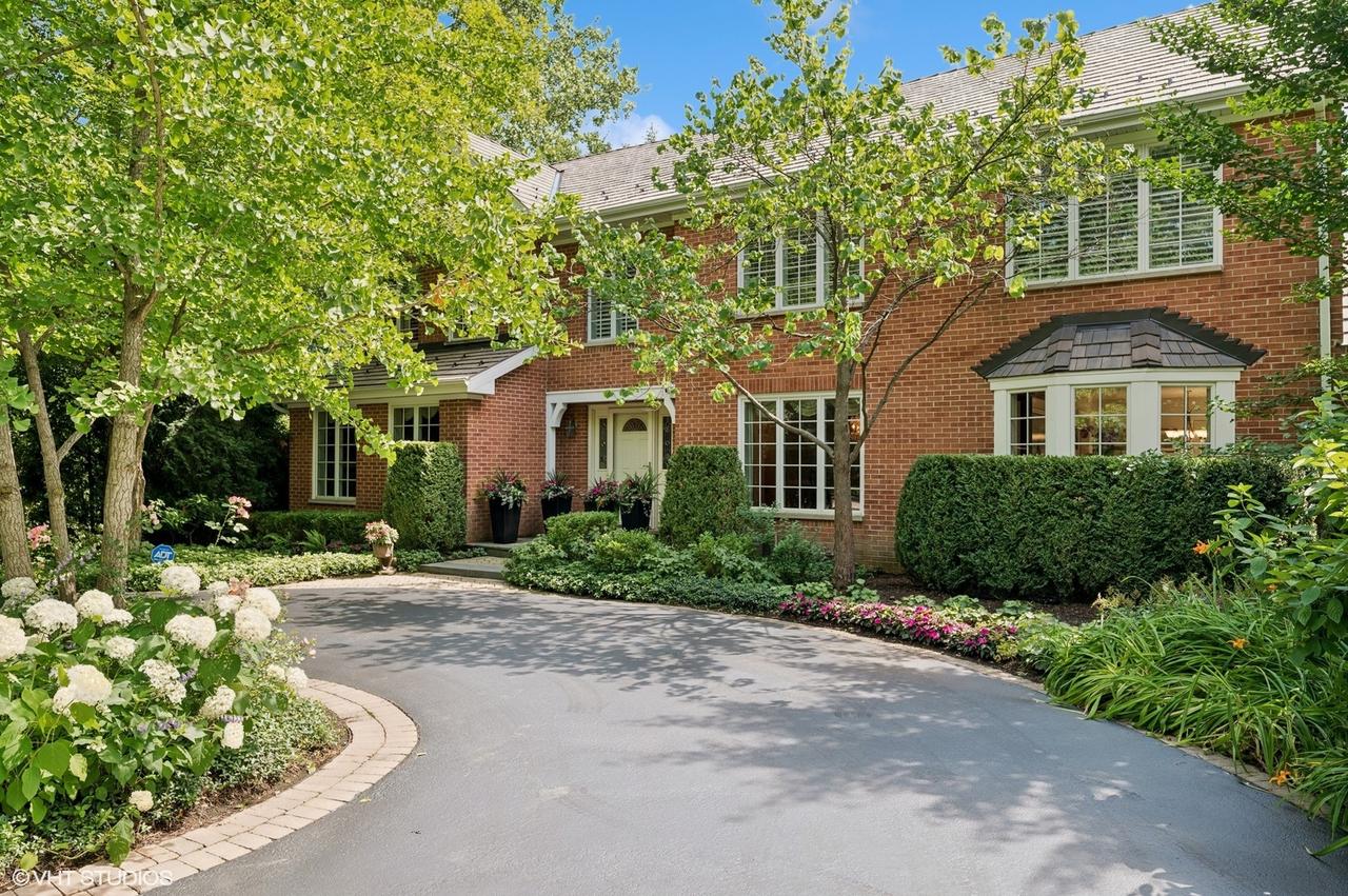 1021 W Old Mill Rd., Lake Forest, IL 60045