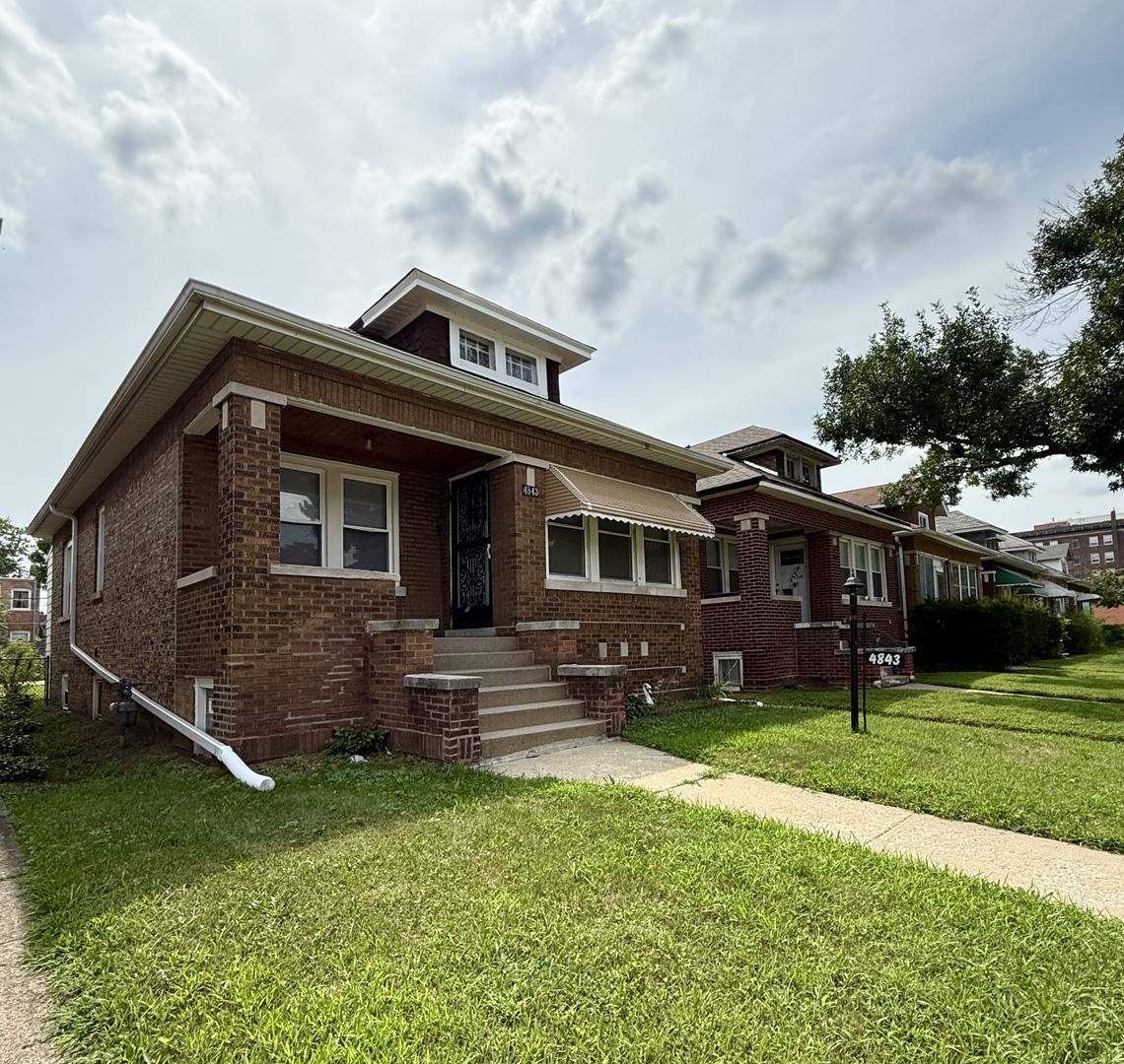 4843 W Haddon Ave., Chicago, IL 60651