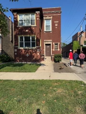 4415 N Campbell Ave., Chicago, IL 60625