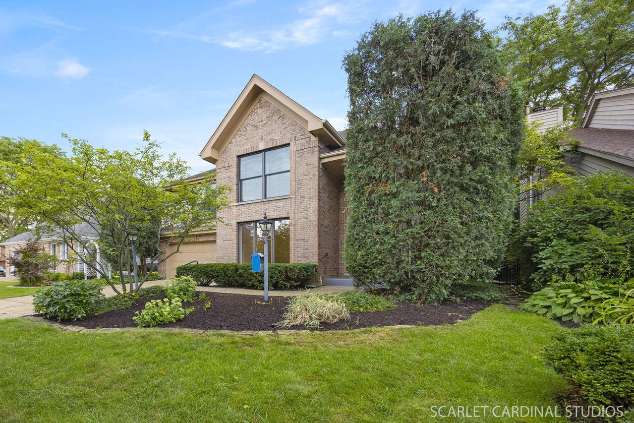 2152 Belleau Woods Dr., Wheaton, IL 60187