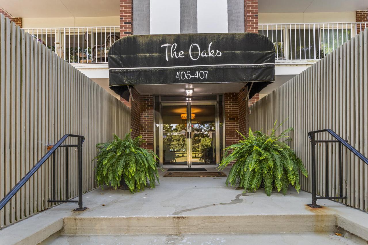 405 W University Ave. #102, Champaign, IL 61820