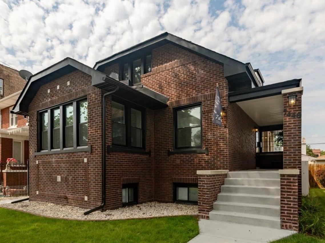7440 S Oglesby Ave., Chicago, IL 60649