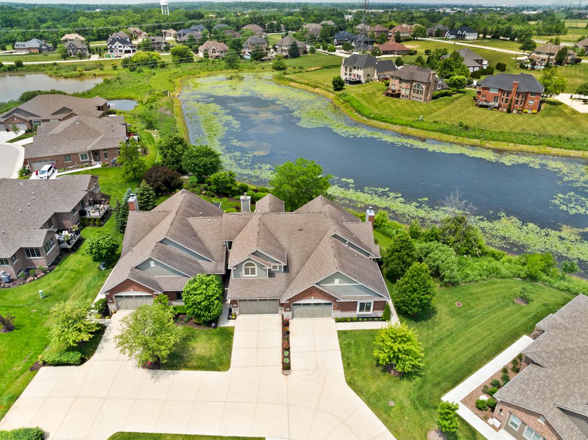 8839 Indiana Harbor Dr., Frankfort, IL 60423
