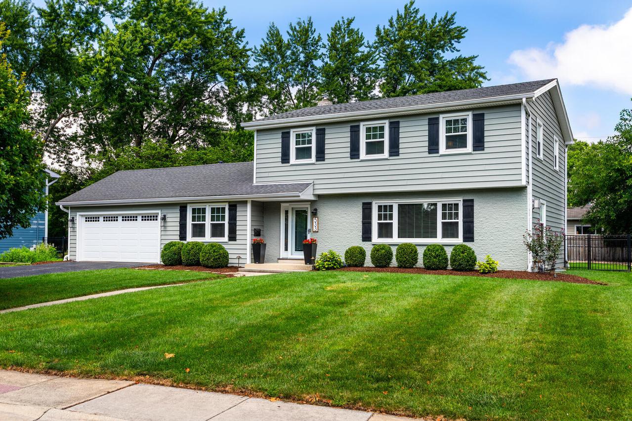 533 Cypress Dr., Naperville, IL 60540