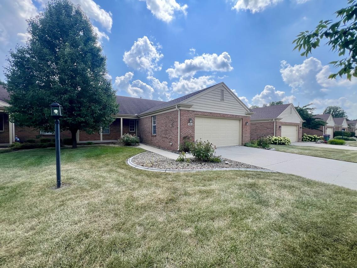 1405 Broadmoor Dr., Champaign, IL 61821