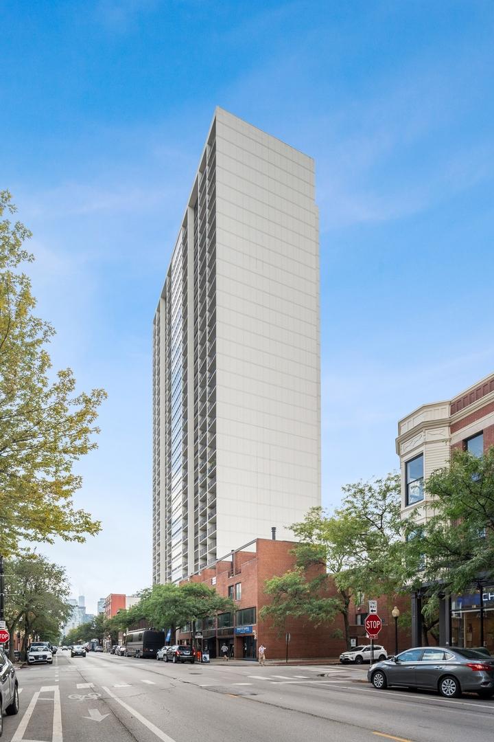 1636 N Wells St. #3008, Chicago, IL 60614
