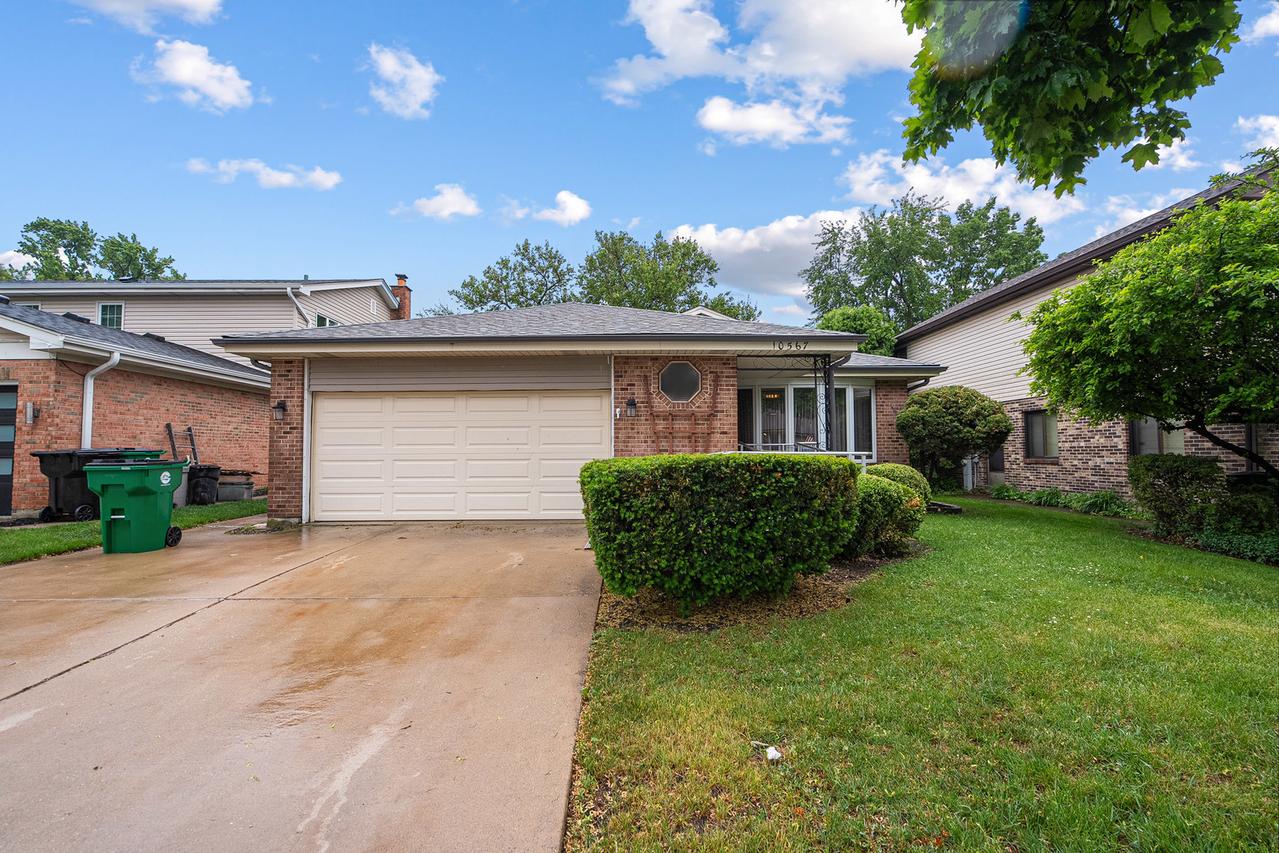 10567 Waterford. Dr., Westchester, IL 60154