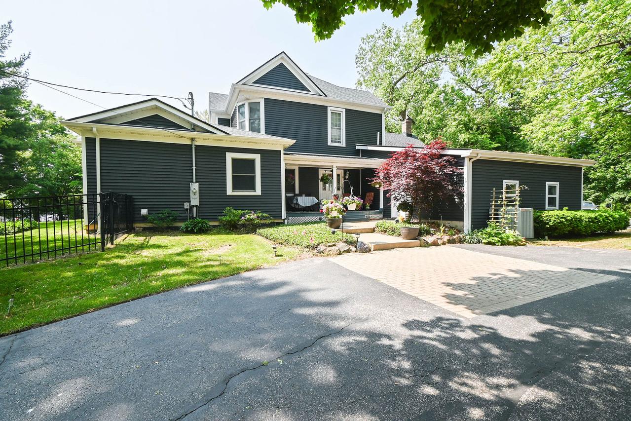 2350 N Lewis Ave., Waukegan, IL 60087