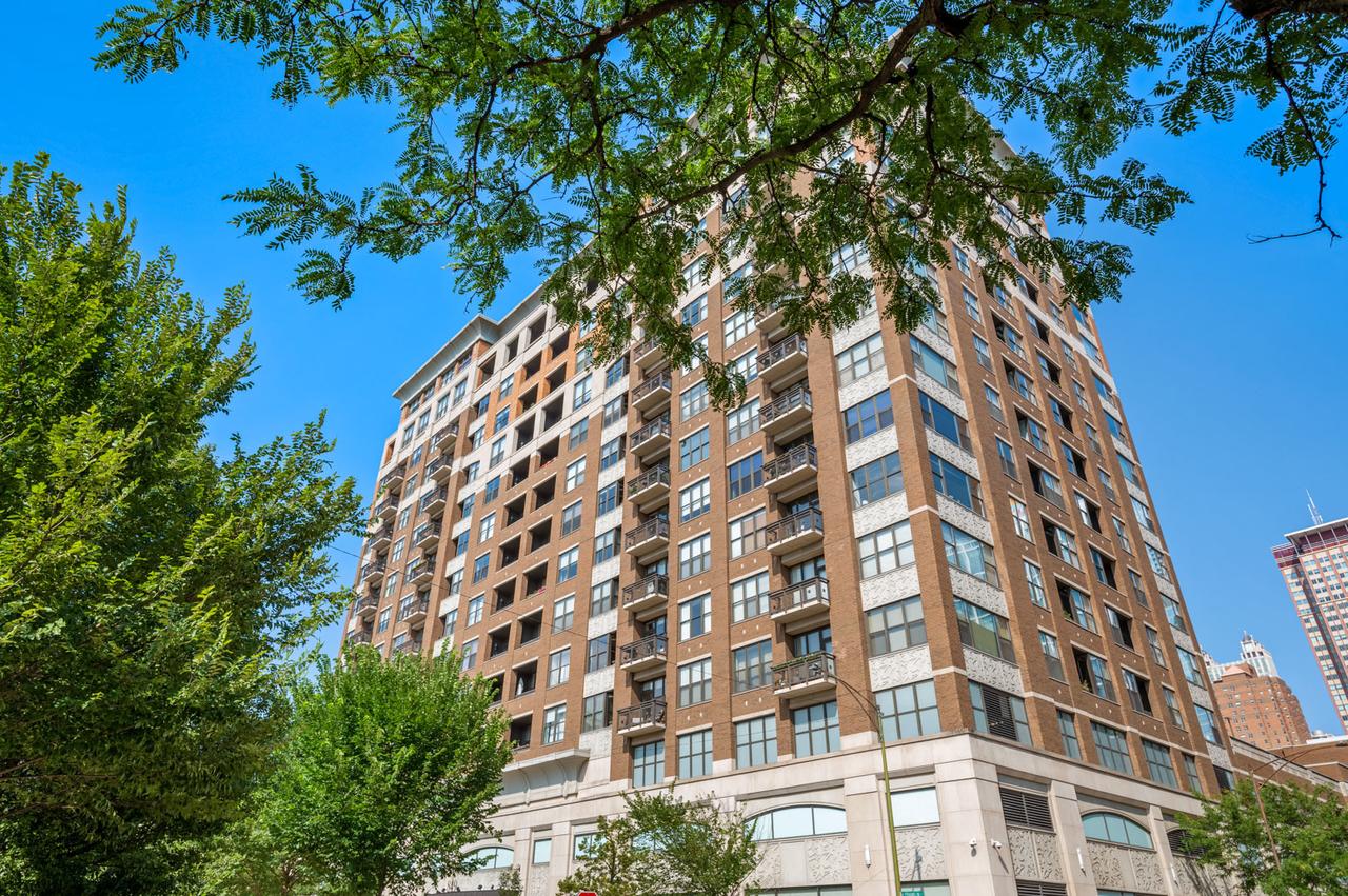 849 N Franklin St. #715, Chicago, IL 60610