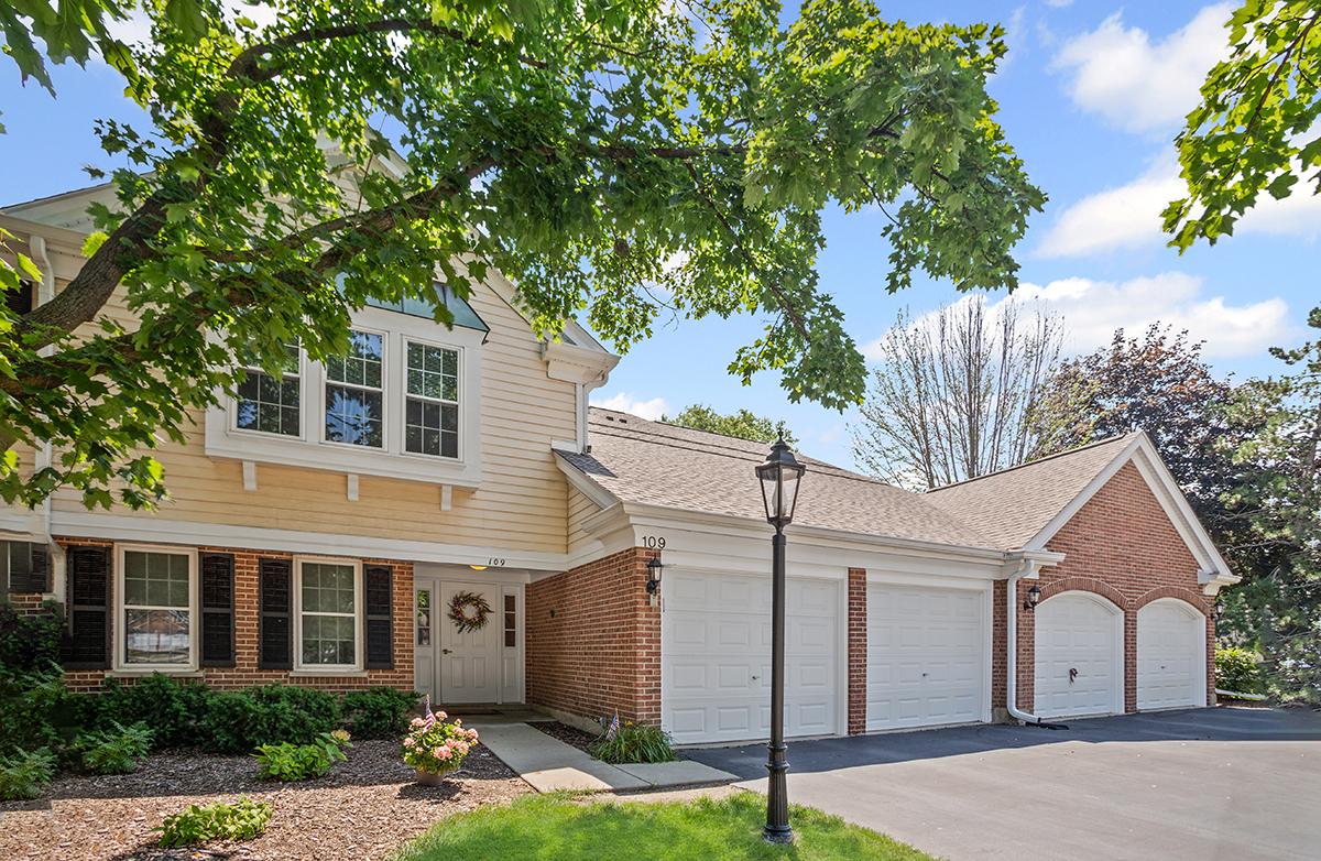 109 Rob Roy Ln. #C, Prospect Heights, IL 60070