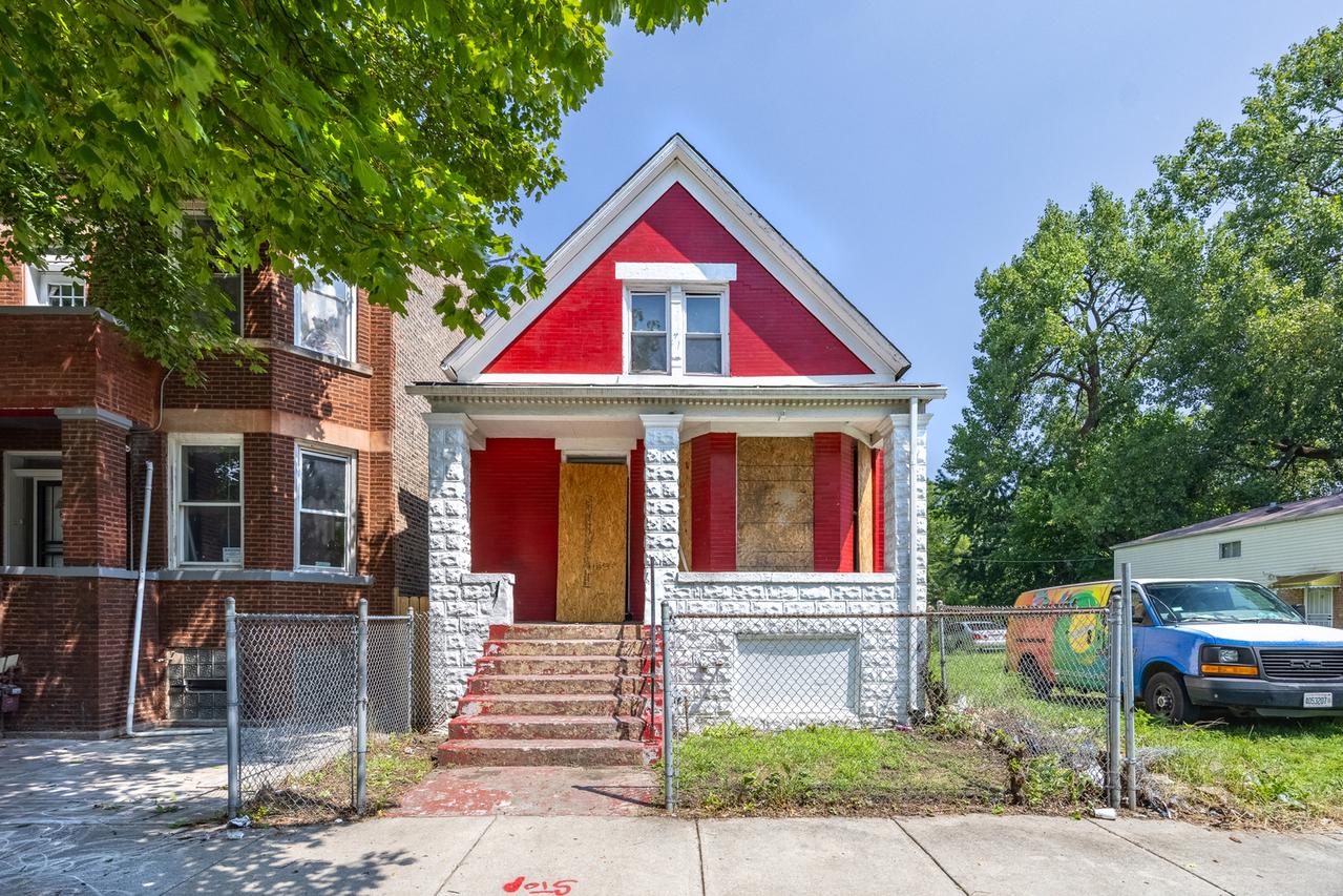 5811 S Bishop St., Chicago, IL 60636