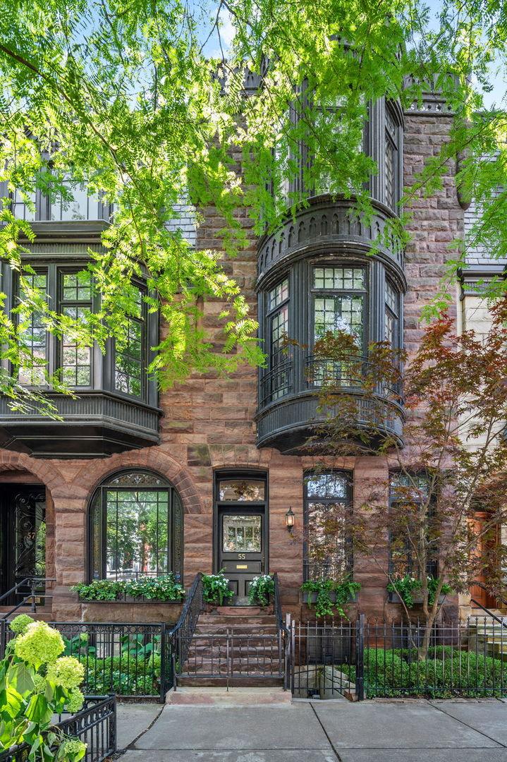 55 E Elm St., Chicago, IL 60611