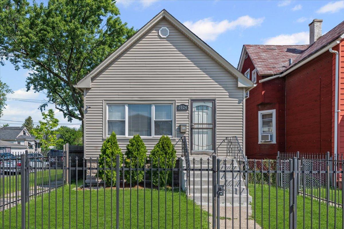1024 W 103rd St., Chicago, IL 60643