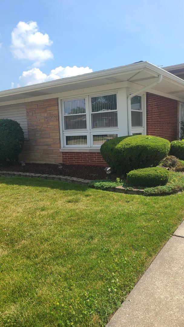 16347 Ingleside Ave., South Holland, IL 60473