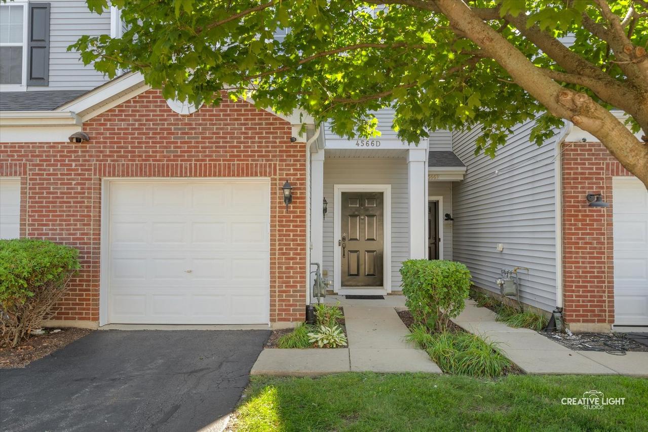 4566 Camden Ln. #D, Yorkville, IL 60560