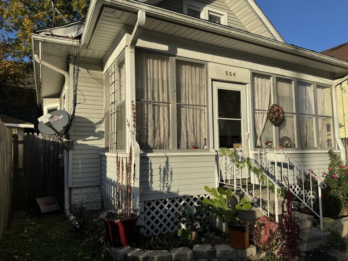 504 5th Ave., Aurora, IL 60505