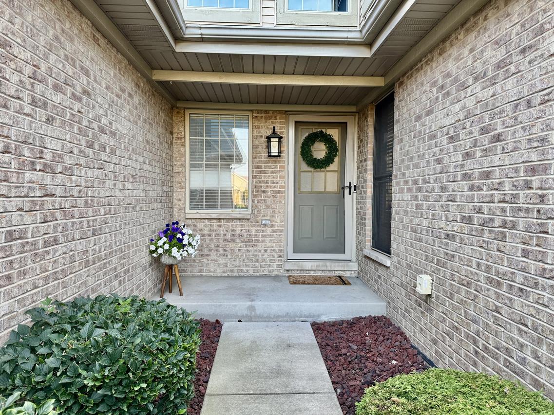40 Corinth Dr., Tinley Park, IL 60477