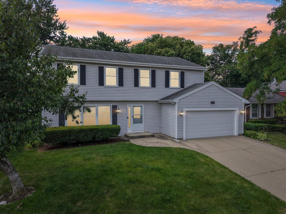 78 N Walnut Ln., Schaumburg, IL 60194