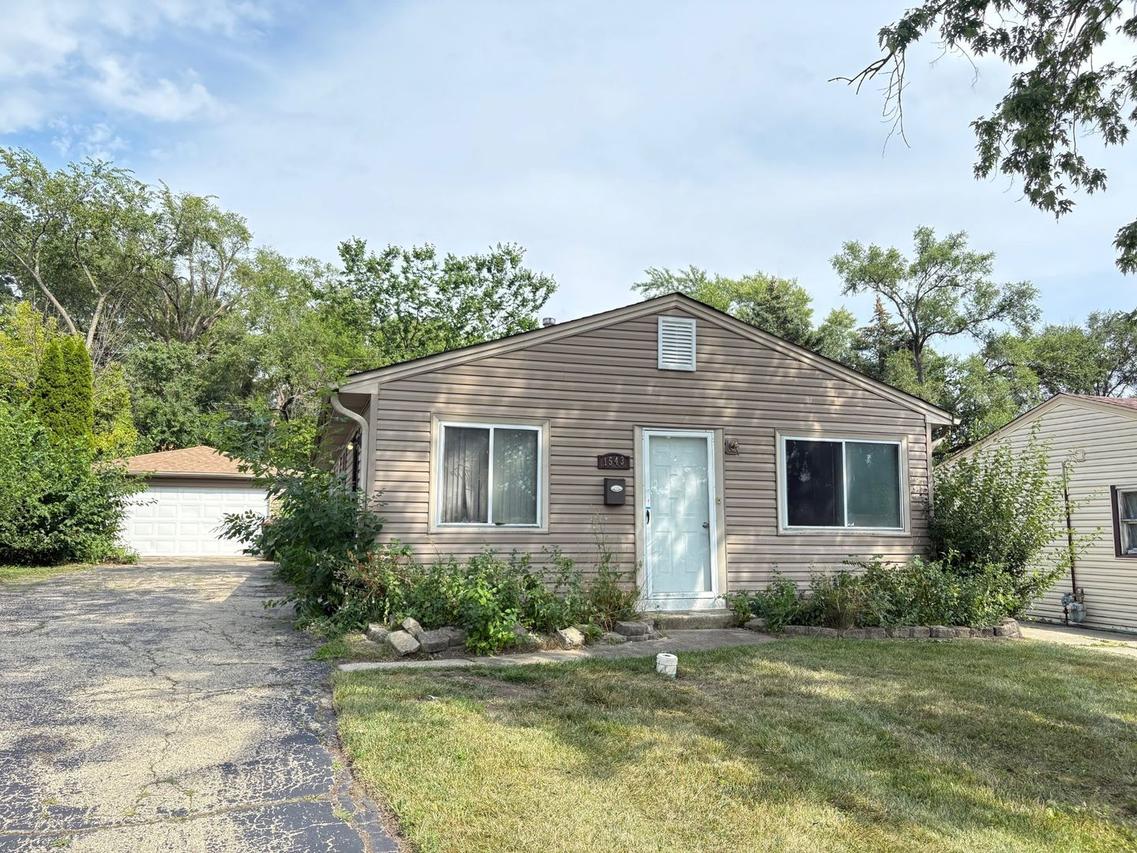 1543 Highland Ave., Glendale Heights, IL 60139
