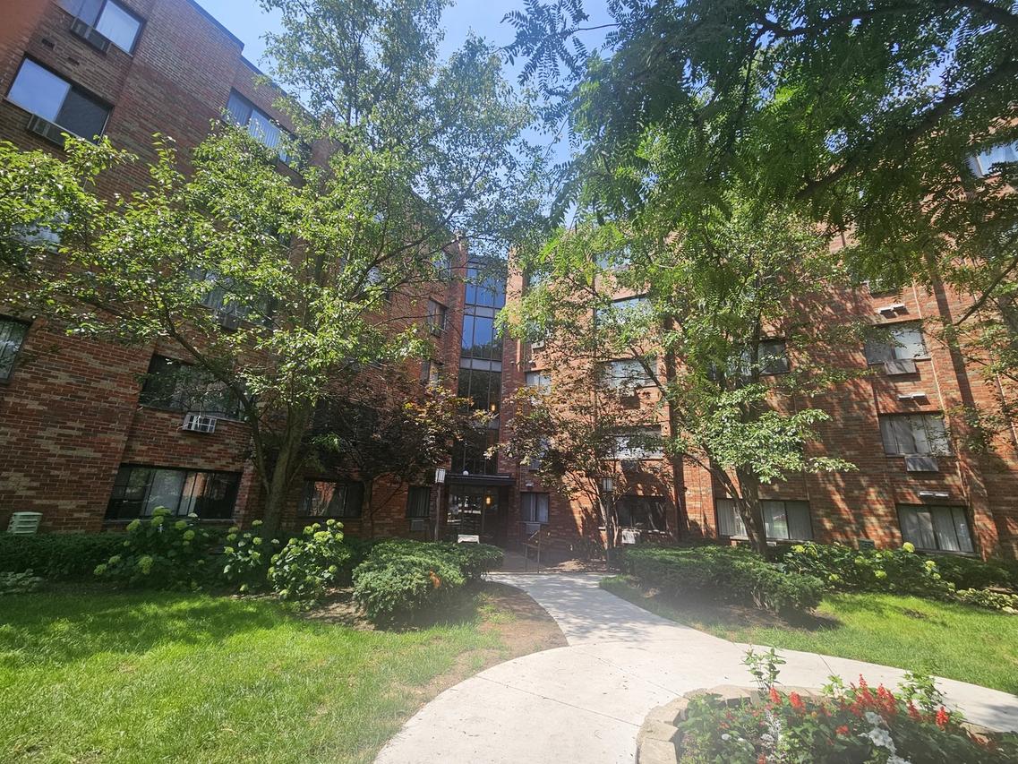 5310 N Chester Ave. #502, Chicago, IL 60656