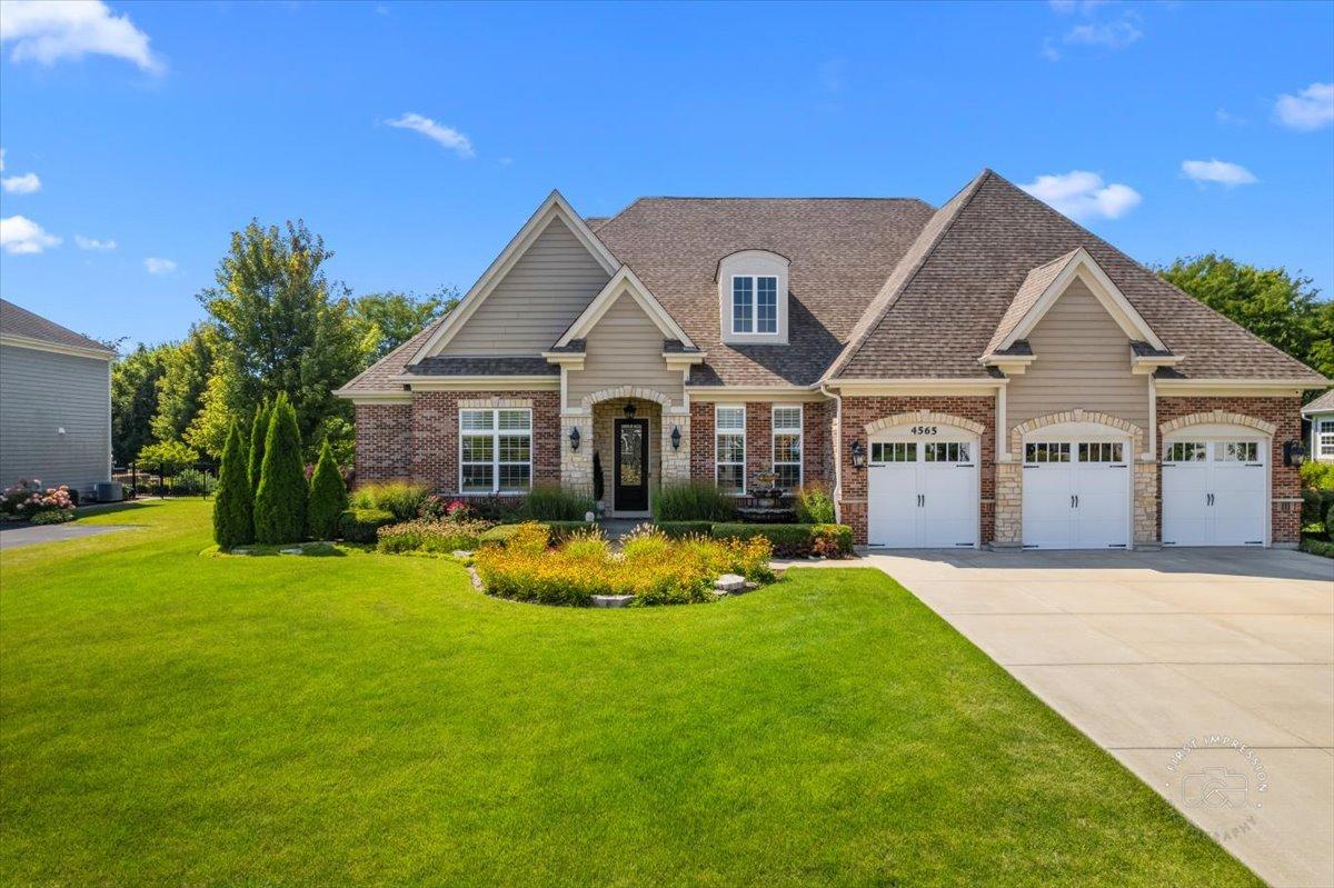 4565 Greywood Dr., St. Charles, IL 60175