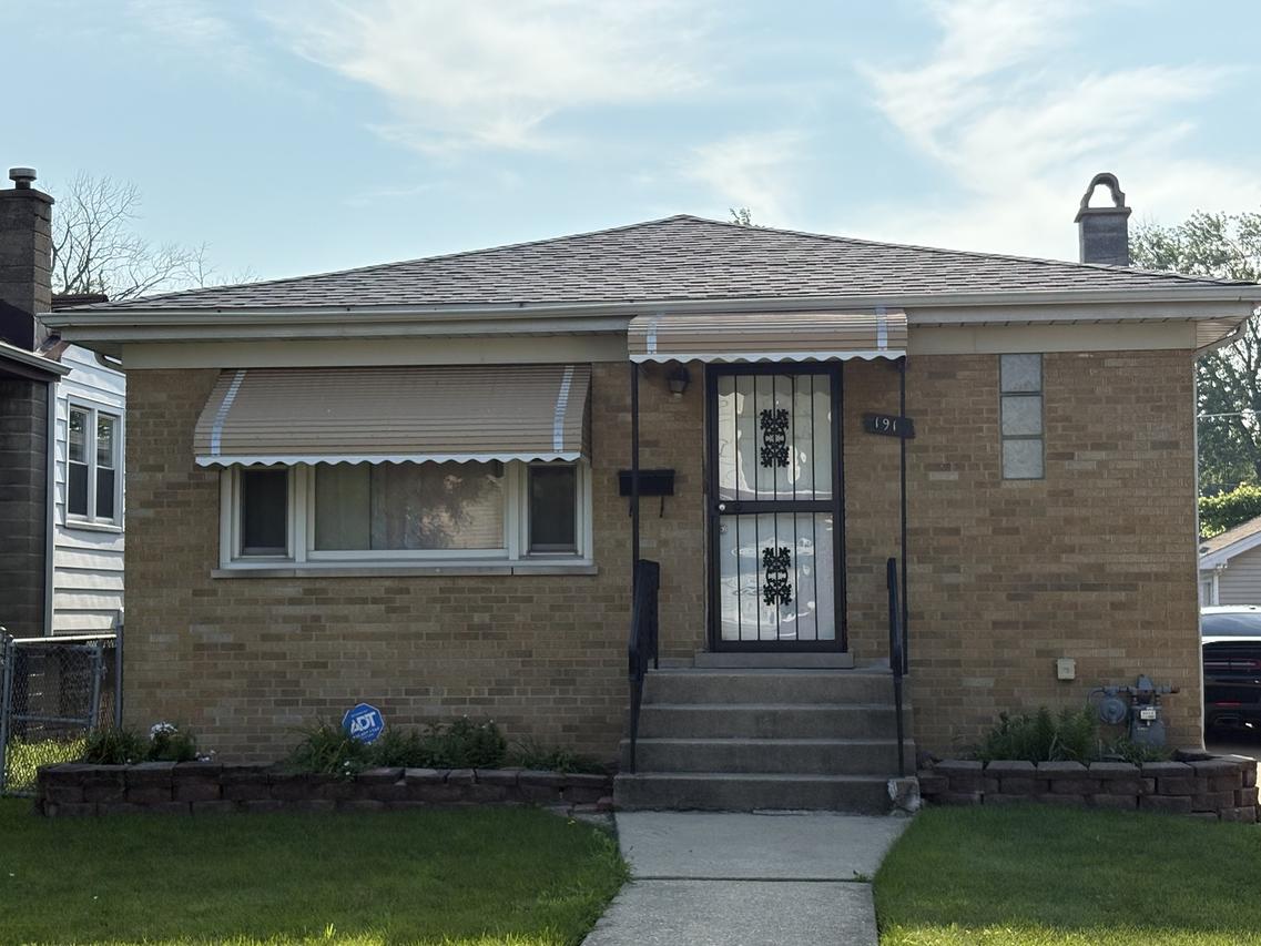 1911 S 22nd Ave., Maywood, IL 60153