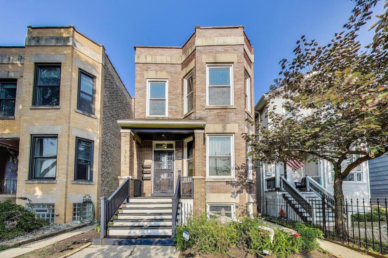 3621 N Ravenswood Ave., Chicago, IL 60613