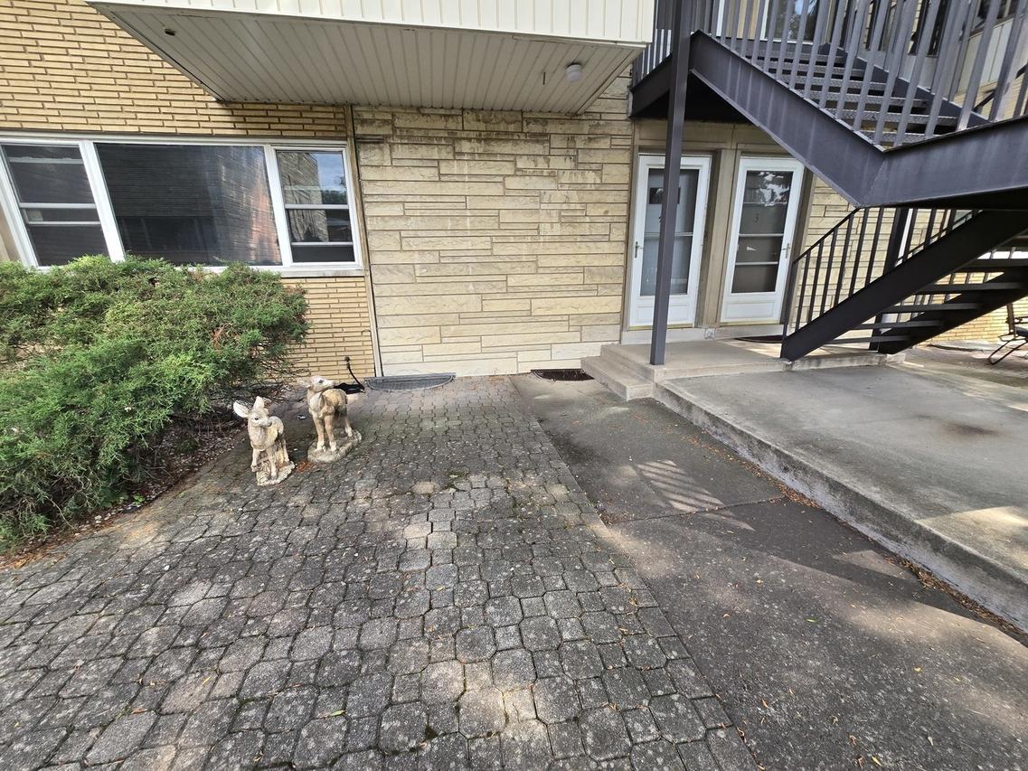 4 Garden Dr., La Grange Park, IL 60526