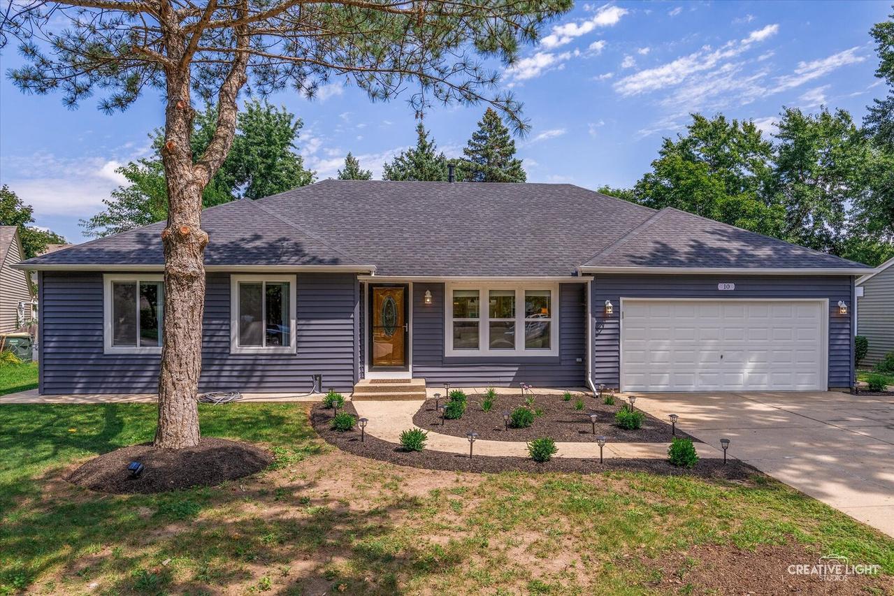 10 Crofton Rd., Oswego, IL 60543