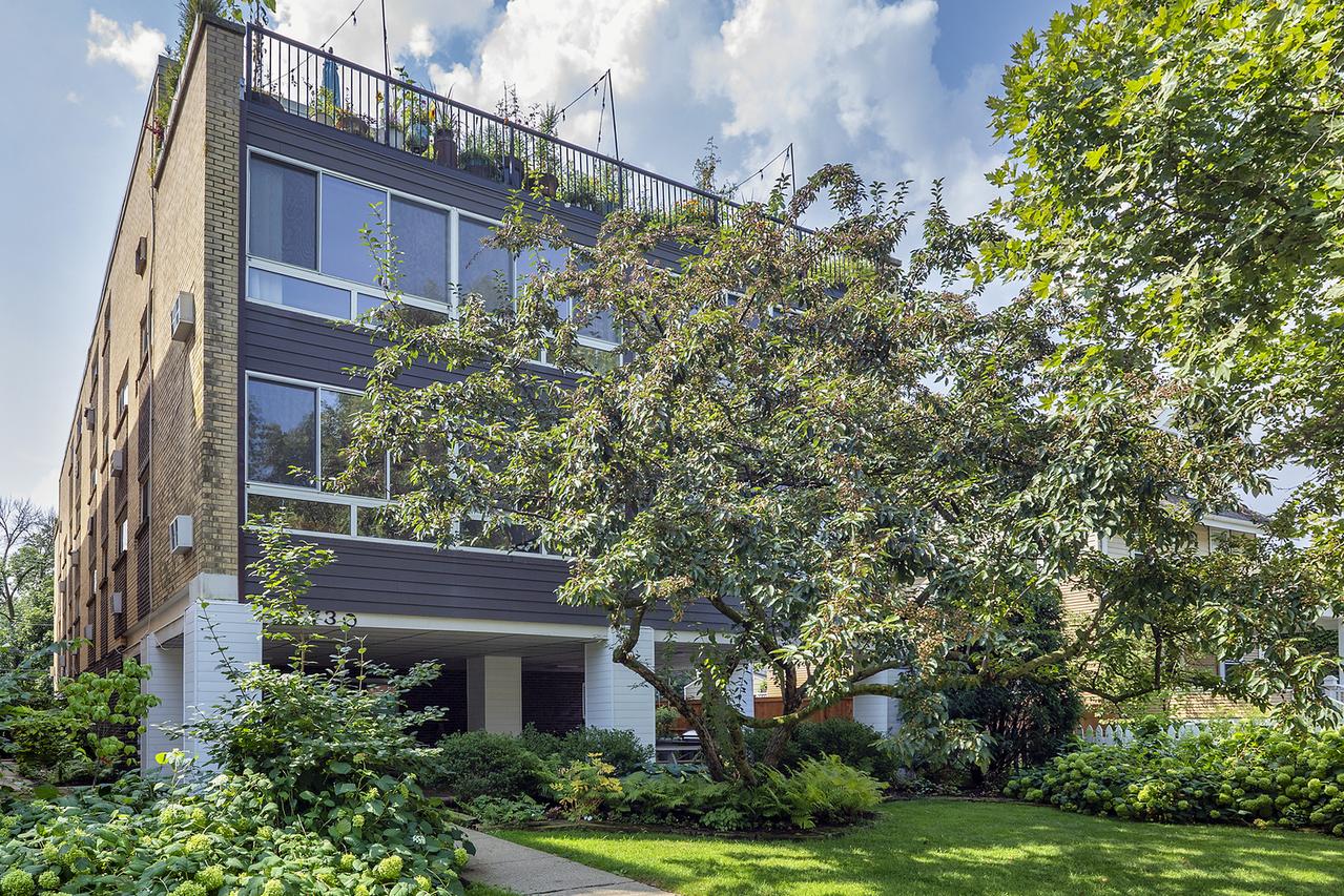2730 Central St. #3A, Evanston, IL 60201
