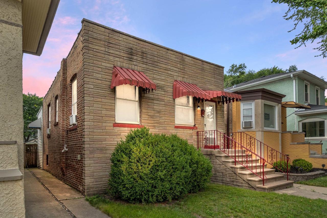 1183 S Scoville Ave., Oak Park, IL 60304