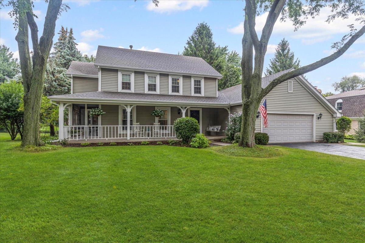 114 Burning Bush Tr., Crystal Lake, IL 60012