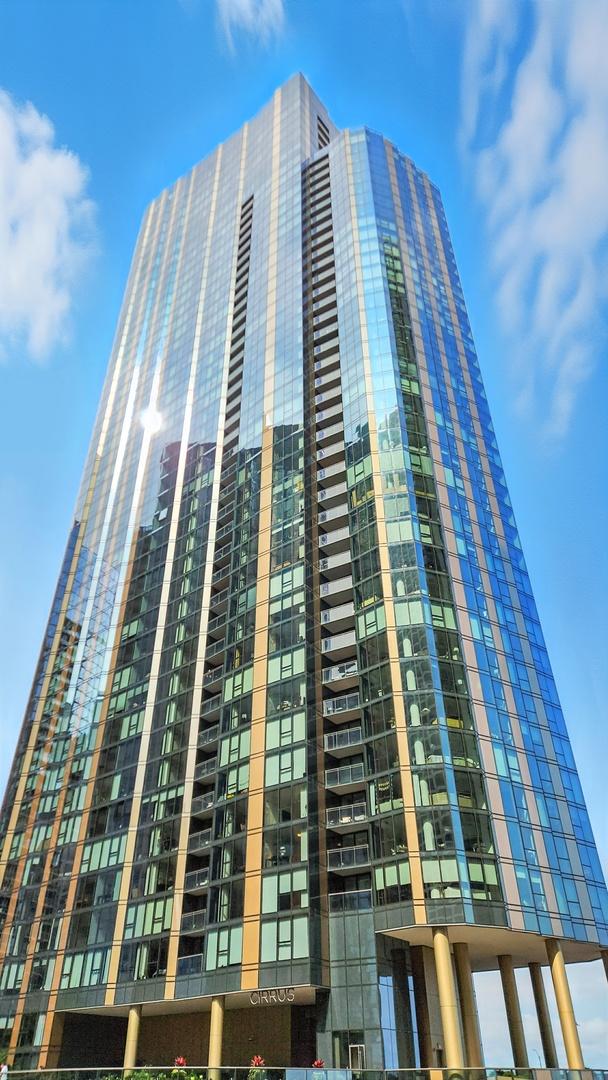 211 N Harbor Dr. #3605, Chicago, IL 60601