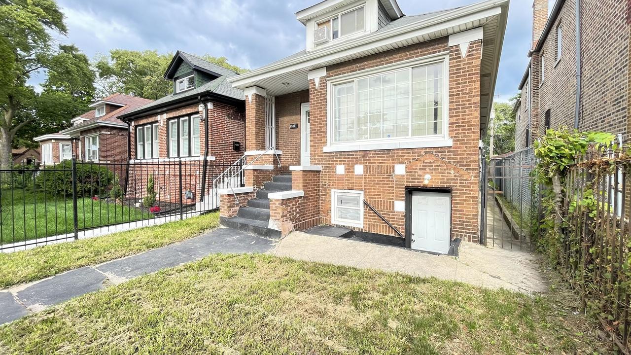 6511 S Vernon Ave., Chicago, IL 60637