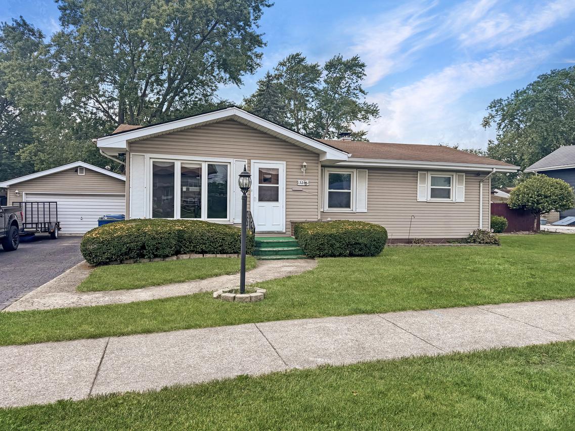 3236 Hopkins St., Steger, IL 60475
