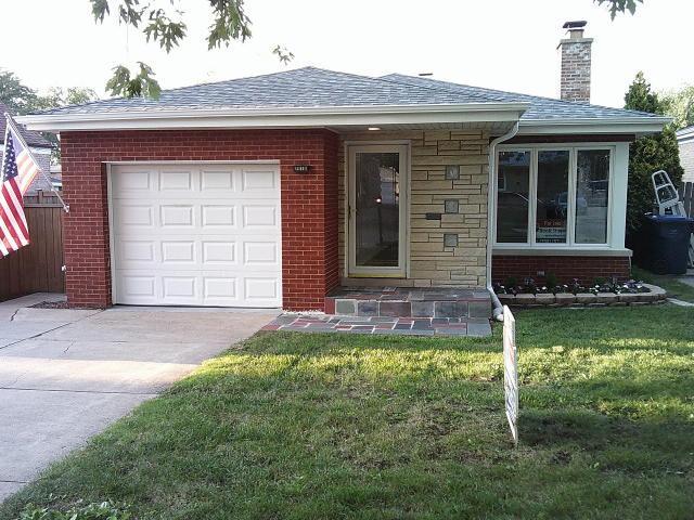 2918 W 99th Pl., Evergreen Park, IL 60805