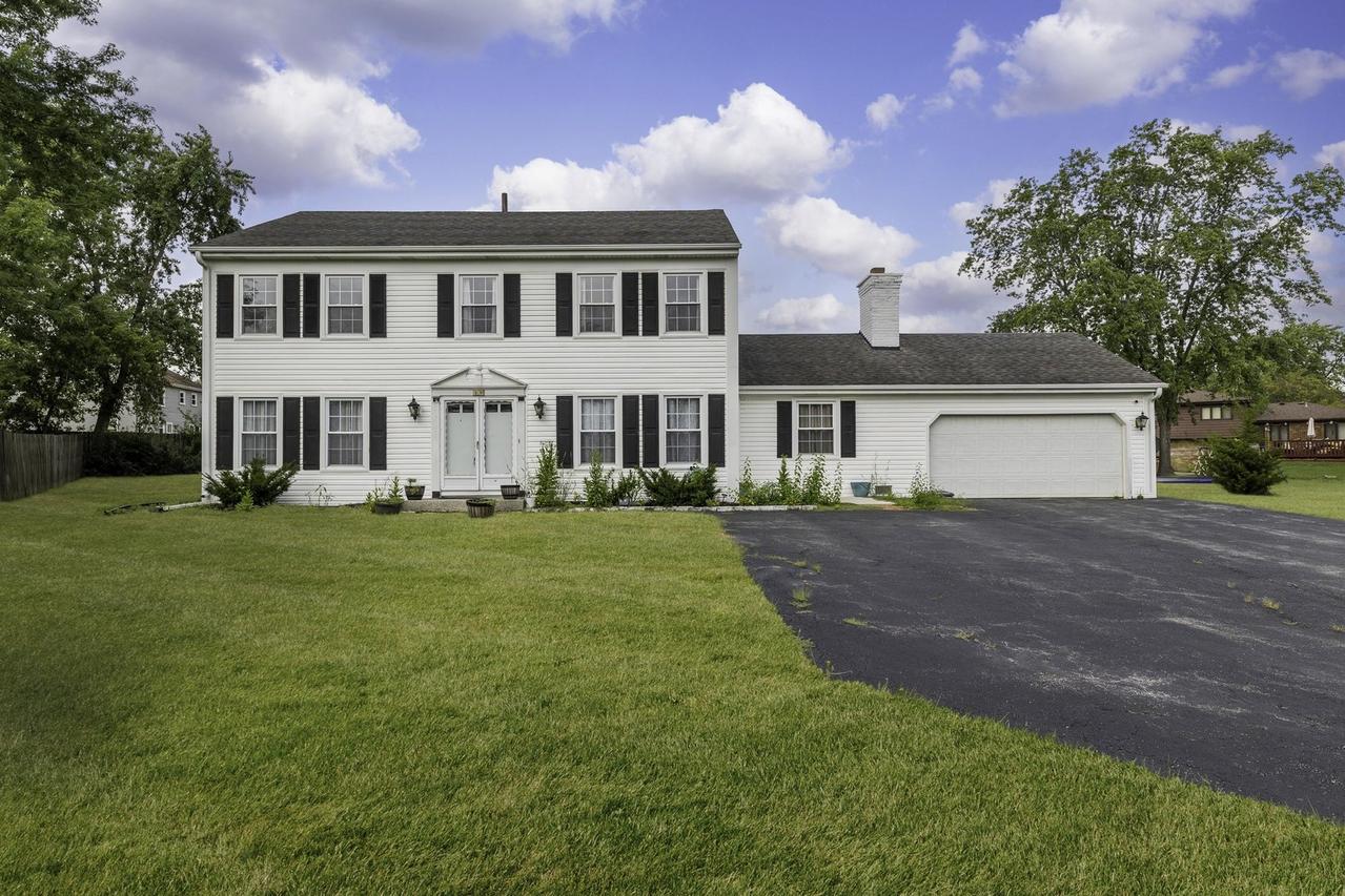 25 W Donovan Ct., Crete, IL 60417