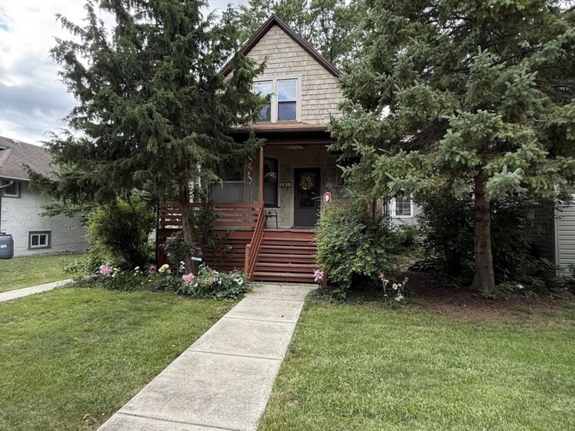 819 Mapleton Ave., Oak Park, IL 60302