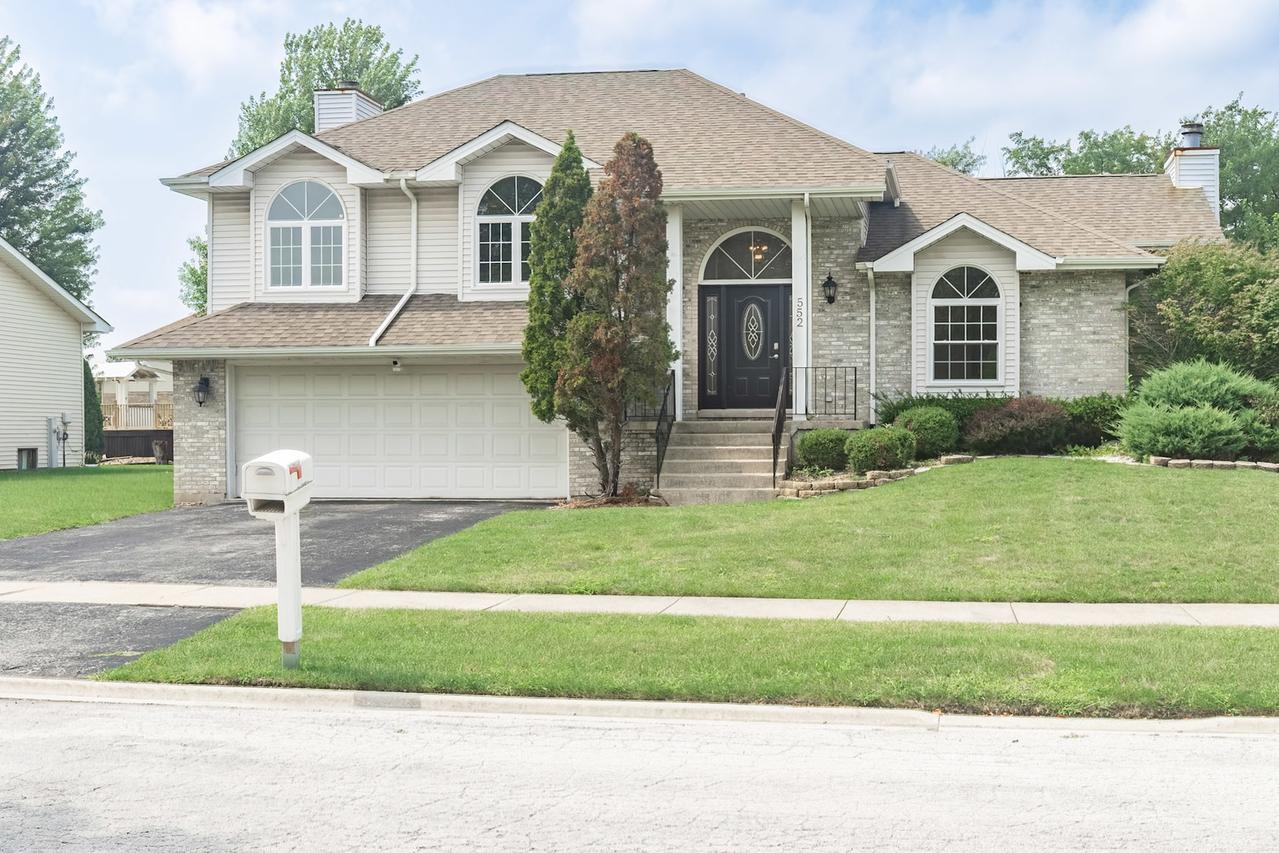 552 Academy Ave., Matteson, IL 60443