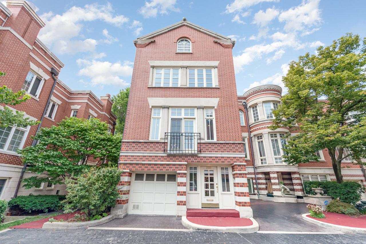 2603 N Greenview Ave., Chicago, IL 60614