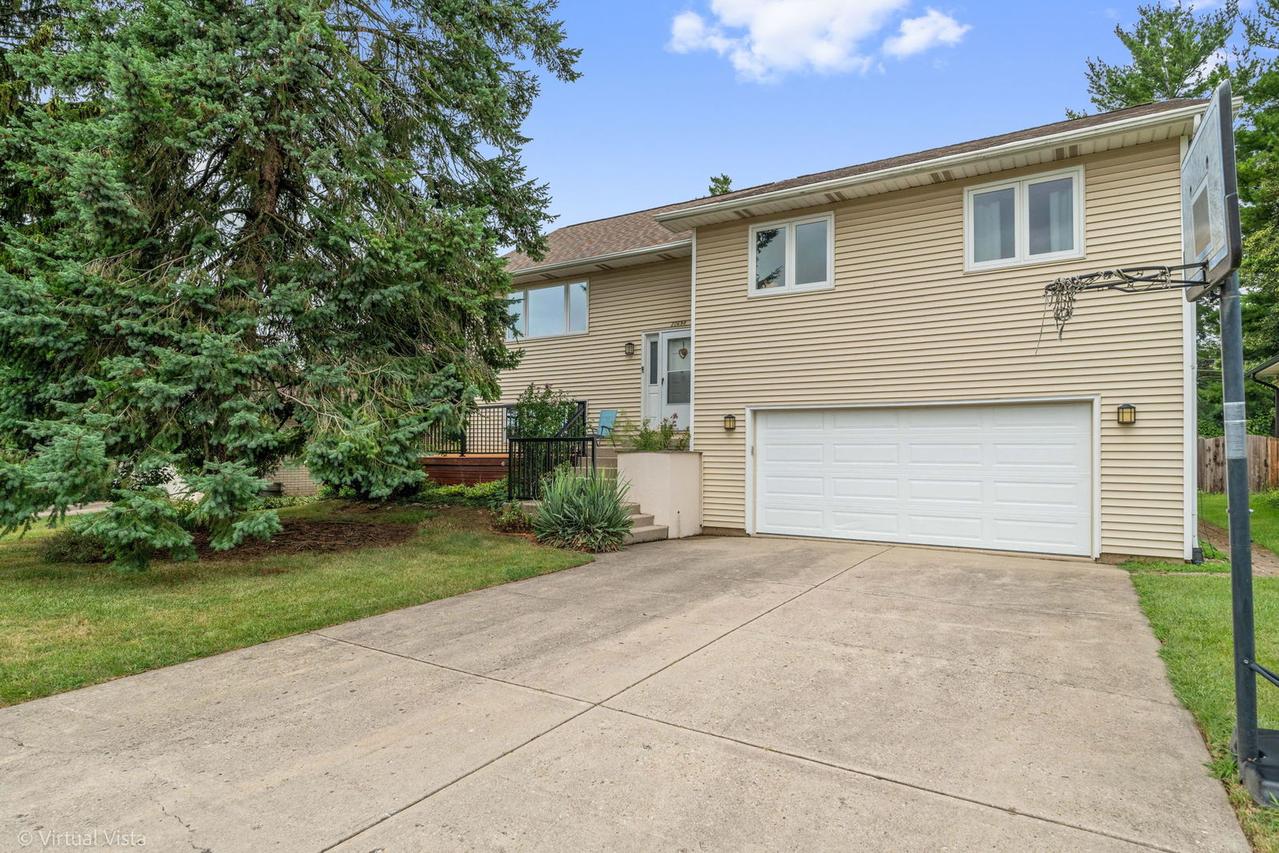 20698 N Eugene Ave., Lincolnshire, IL 60069