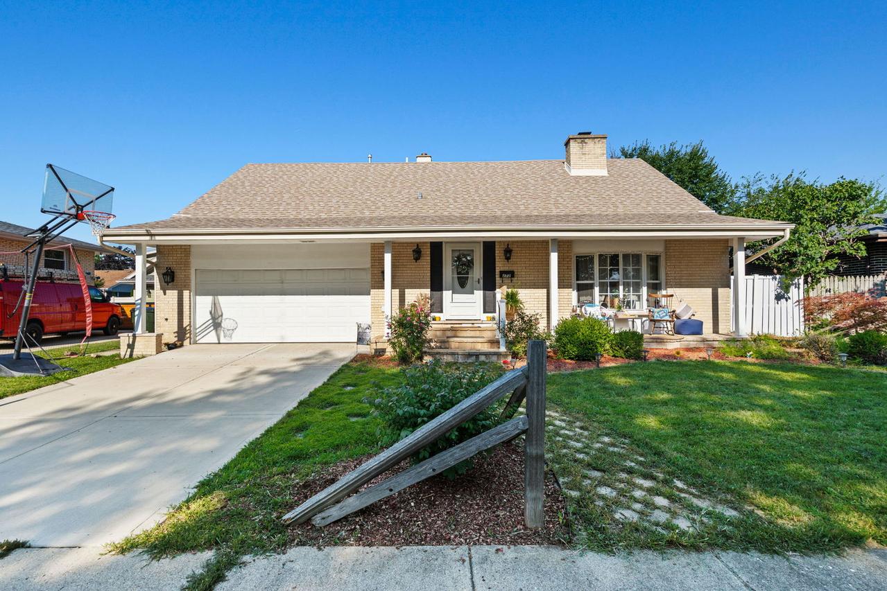 272 Prospect Ave., Wood Dale, IL 60191