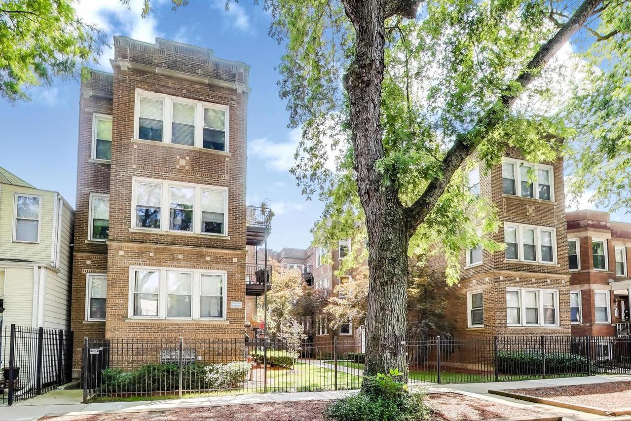 1447 W Victoria St. #3C, Chicago, IL 60660